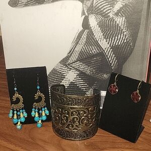 Bracelet and Earrings Set